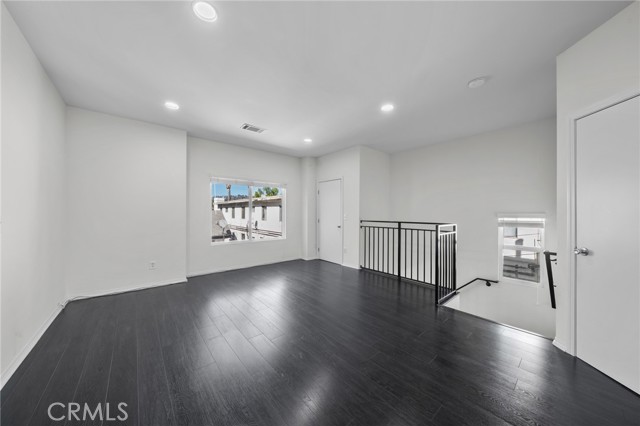 MLS #SR25240549 image #10