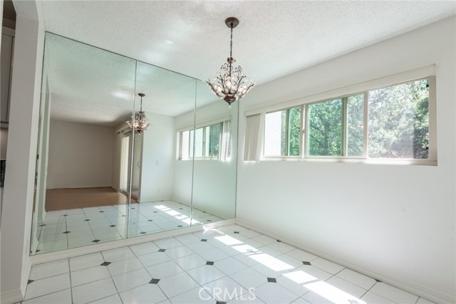 MLS #SR25240595 image #9