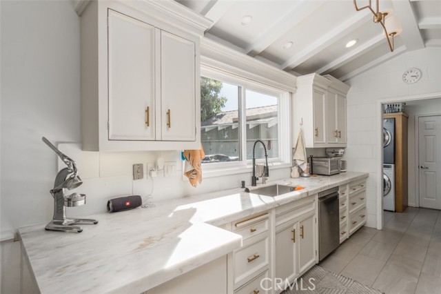 MLS #SR25240828 image #3