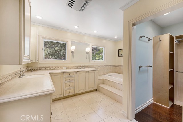 MLS #SR25241096 image #23