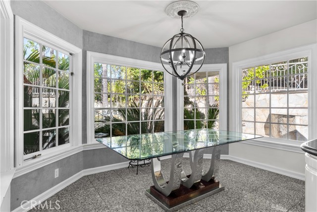 MLS #SR25241192 image #9