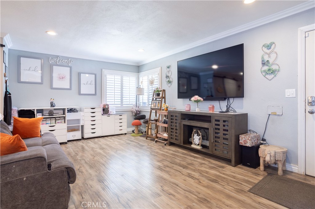 MLS #SR25241256 image #14