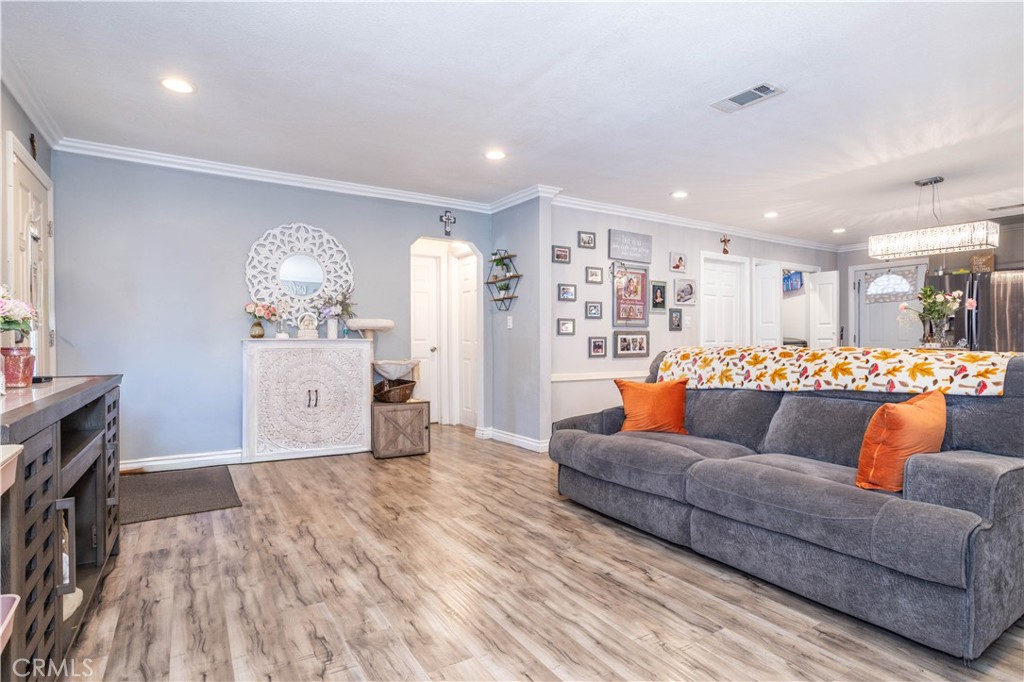 MLS #SR25241256 image #15