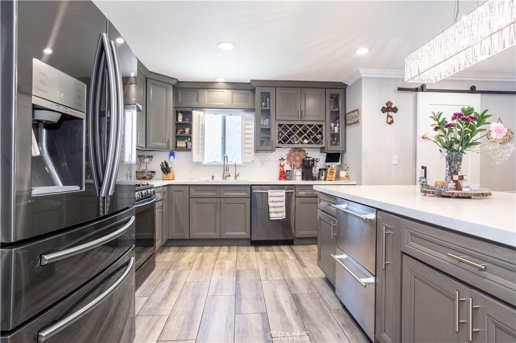 MLS #SR25241256 image #18