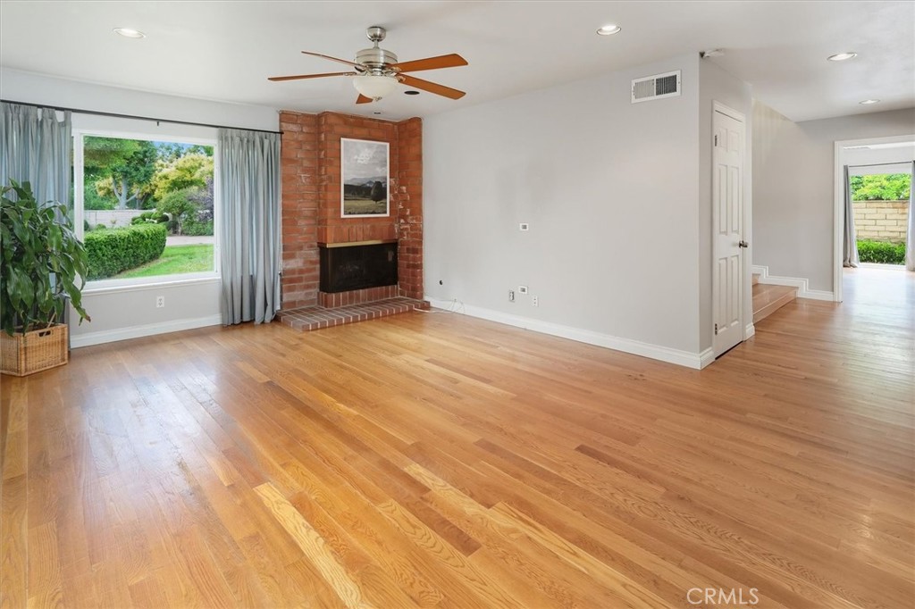 MLS #SR25241261 image #15