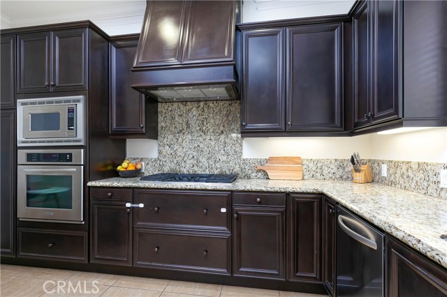 MLS #SR25241294 image #9