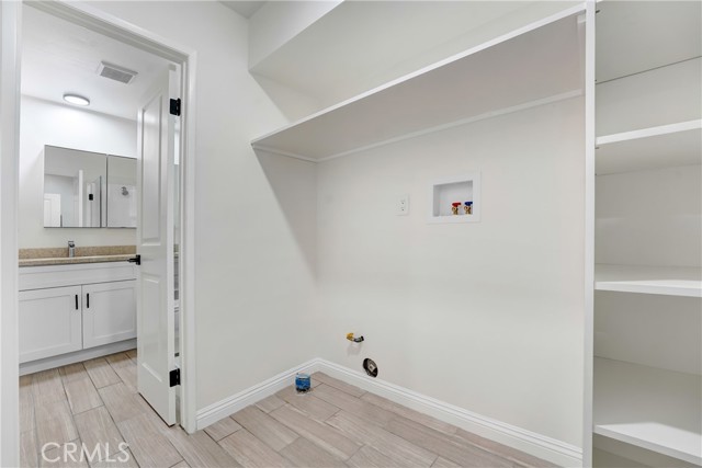 MLS #SR25241334 image #8