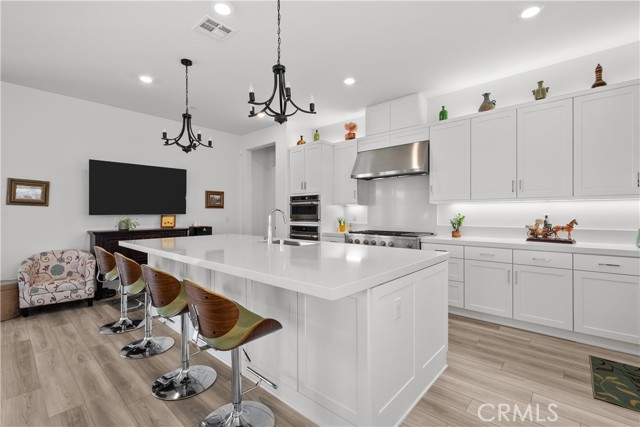 MLS #SR25241741 image #1