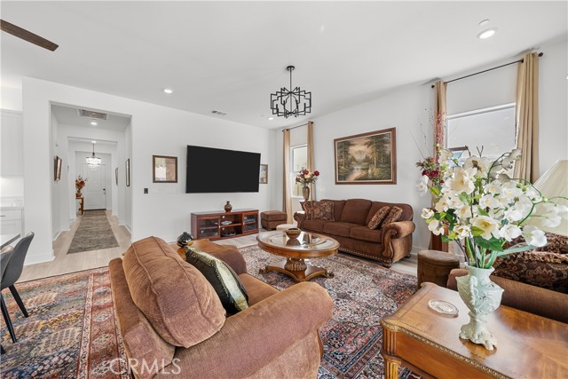 MLS #SR25241741 image #10