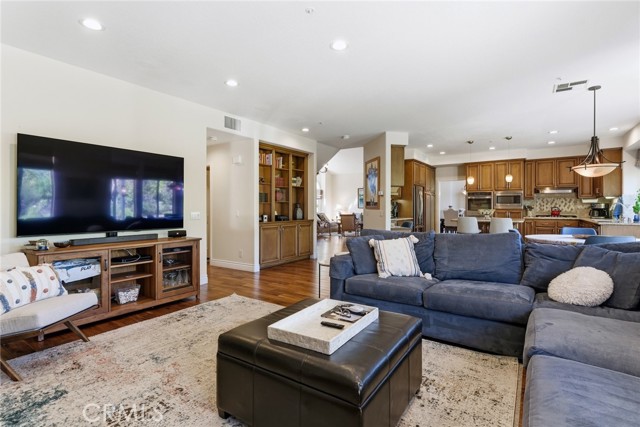 MLS #SR25241767 image #8