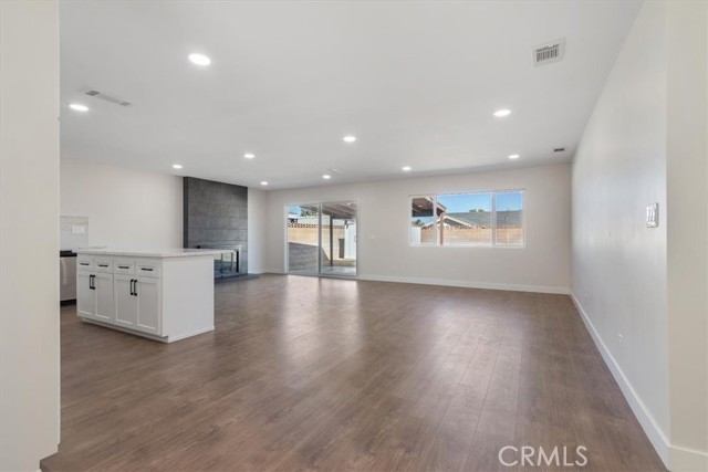 MLS #SR25241902 image #8