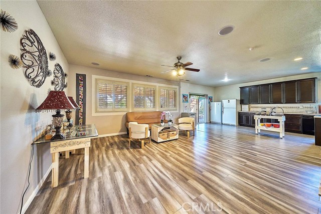 MLS #SR25241936 image #7