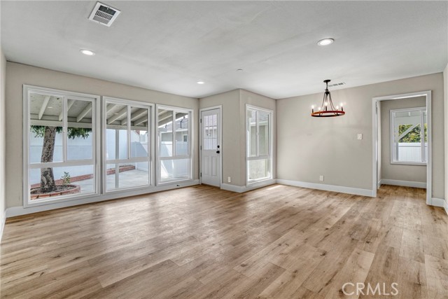 MLS #SR25242098 image #9