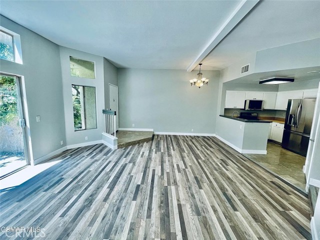 MLS #SR25242172 image #9