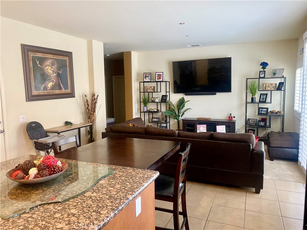 MLS #SR25242182 image #4