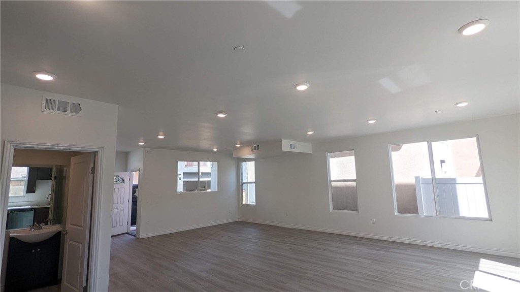 MLS #SR25242227 image #5