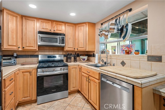 MLS #SR25242918 image #11