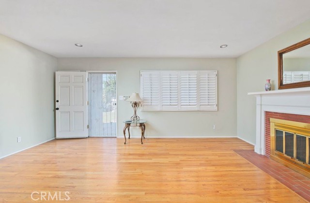 MLS #SR25242955 image #5