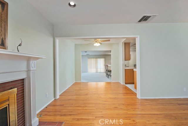 MLS #SR25242955 image #8