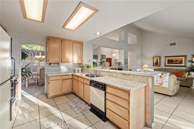MLS #SR25243028 image #11