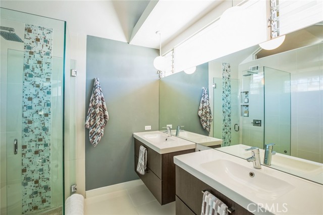 MLS #SR25243112 image #16