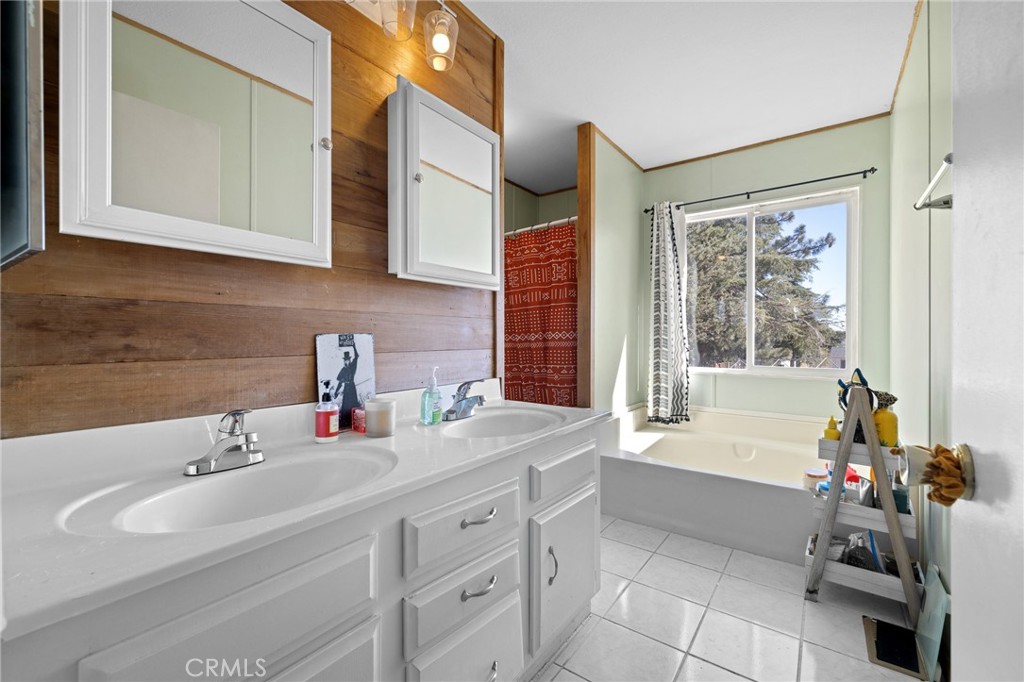 MLS #SR25243129 image #12