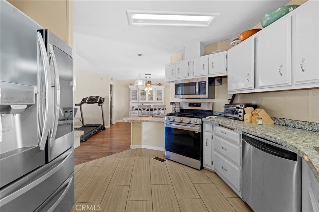 MLS #SR25243129 image #6