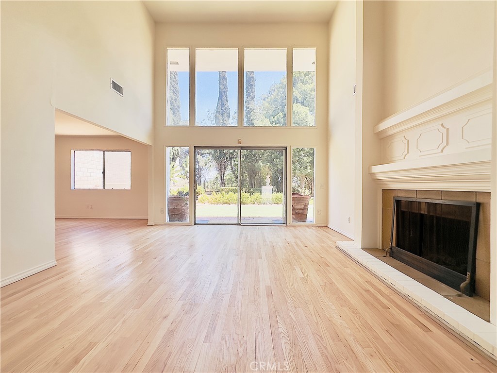 MLS #SR25243225 image #10