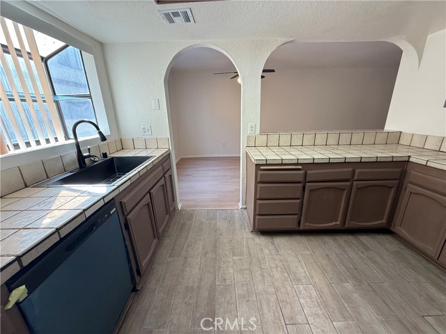 MLS #SR25243256 image #1