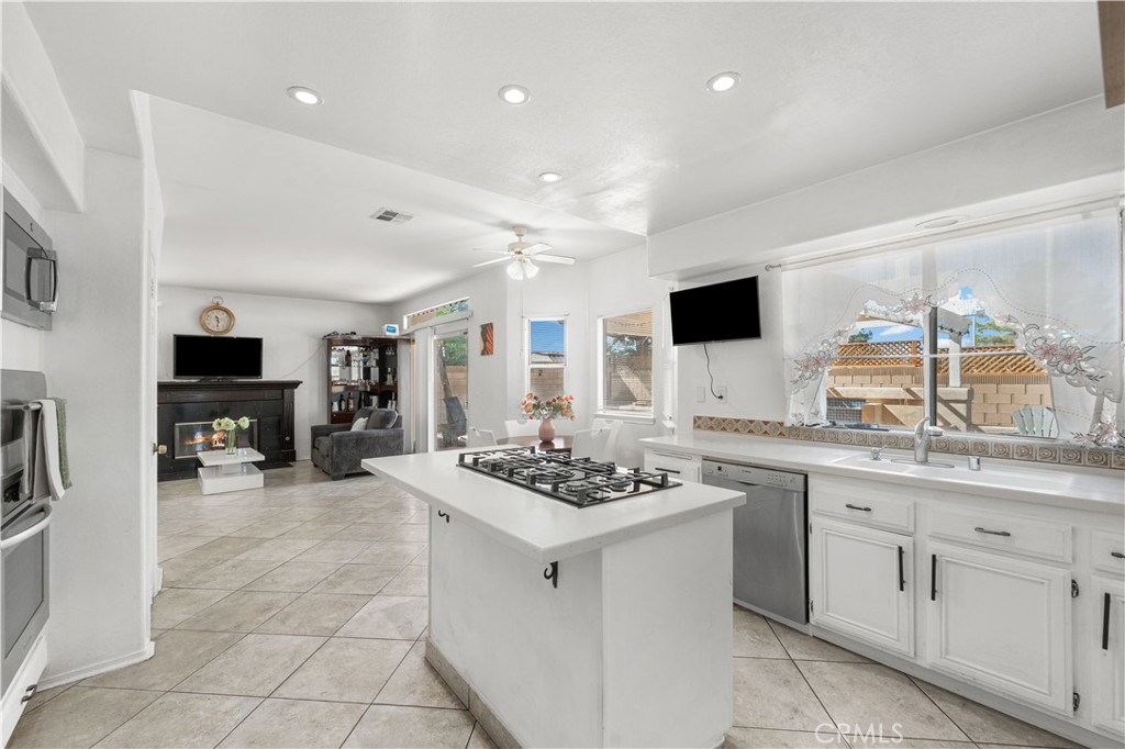 MLS #SR25243416 image #15