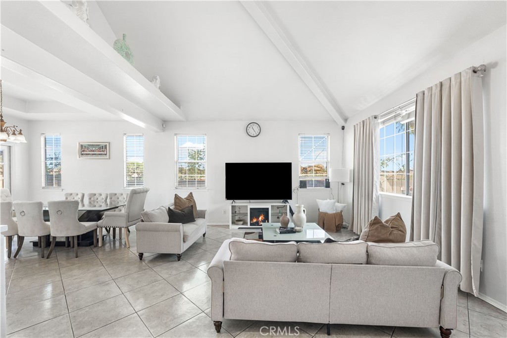 MLS #SR25243416 image #3