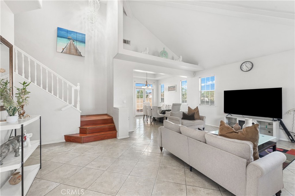 MLS #SR25243416 image #4