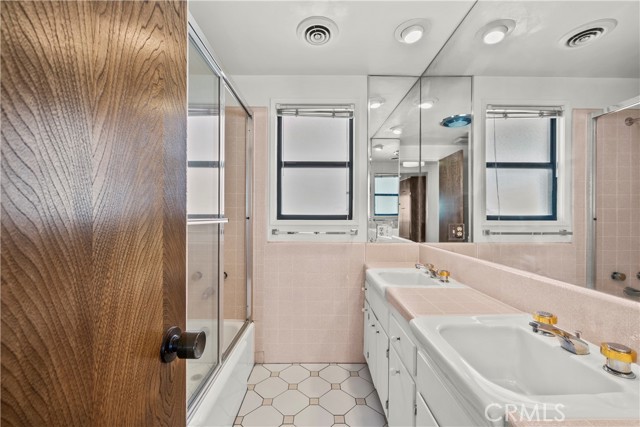 MLS #SR25243502 image #12