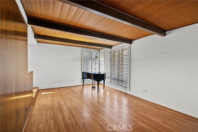 MLS #SR25243502 image #4