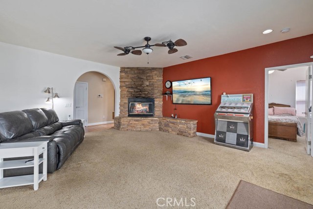 MLS #SR25243537 image #8