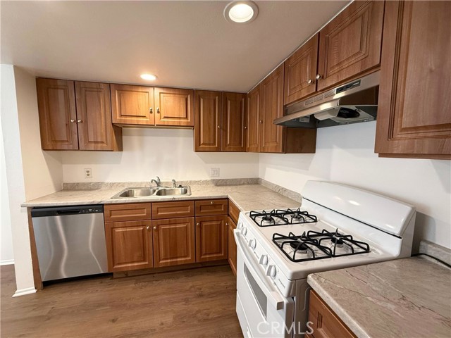 MLS #SR25243554 image #4