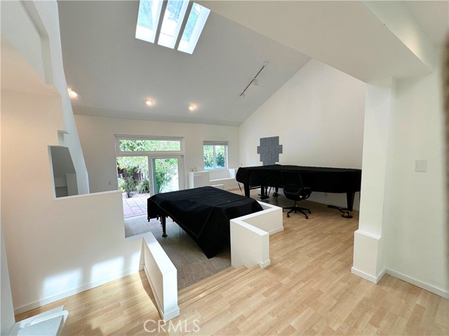 MLS #SR25243594 image #7