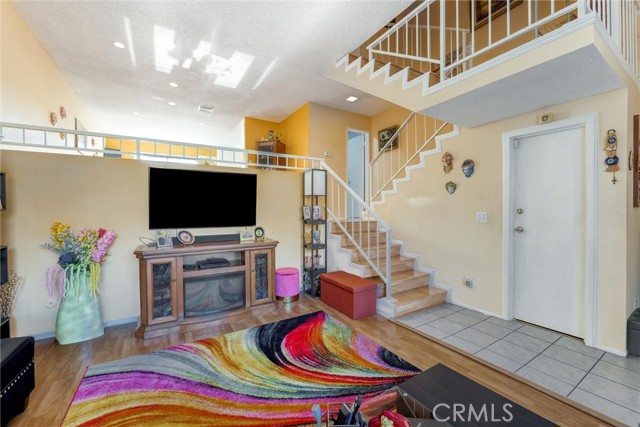 MLS #SR25243866 image #3