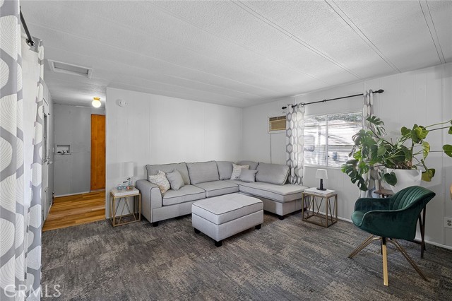 MLS #SR25243877 image #3
