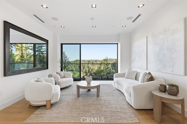 MLS #SR25243896 image #9