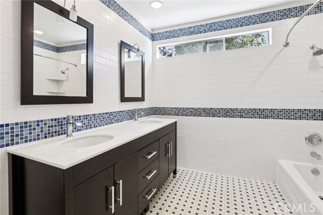 MLS #SR25244160 image #24