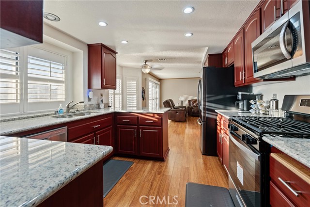 MLS #SR25244233 image #10