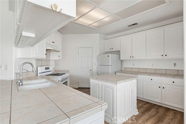 MLS #SR25244265 image #16