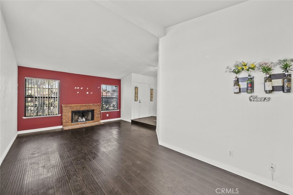 MLS #SR25244551 image #4