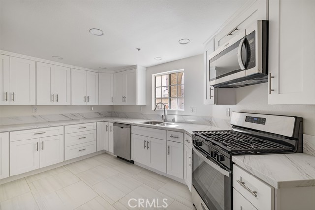 MLS #SR25244592 image #7