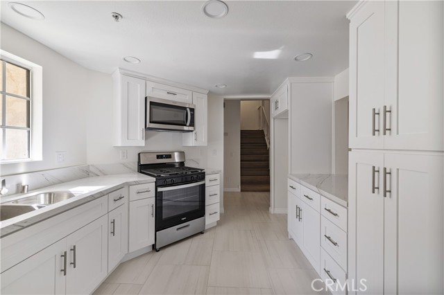 MLS #SR25244592 image #9