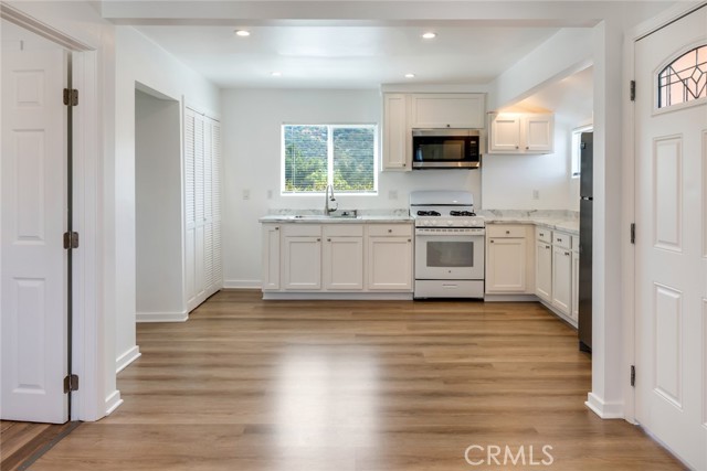 MLS #SR25244710 image #4