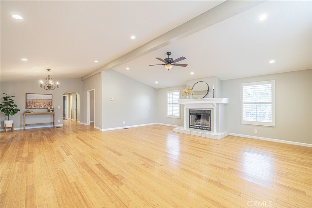 MLS #SR25244988 image #4