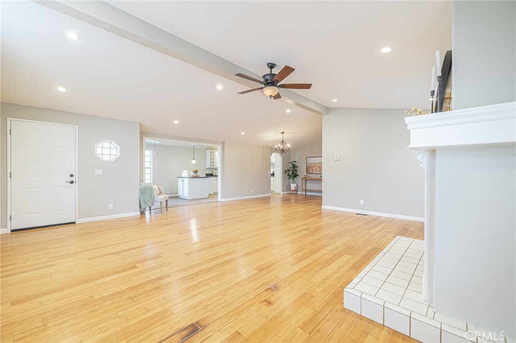 MLS #SR25244988 image #8