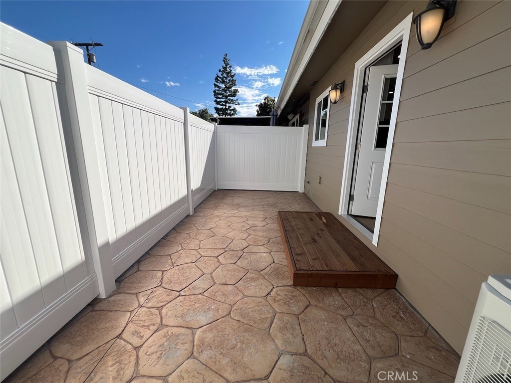 MLS #SR25245115 image #1